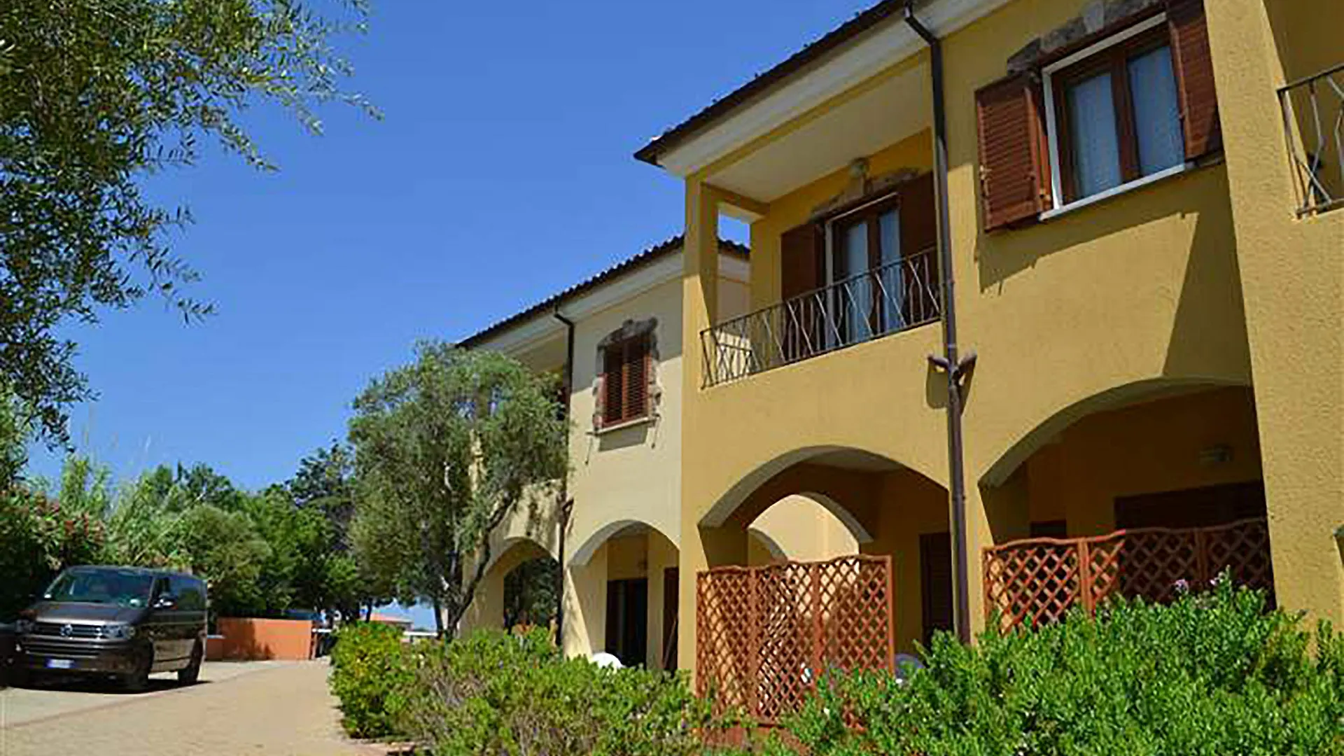 Residence L'Isola Surf House Palau Italia